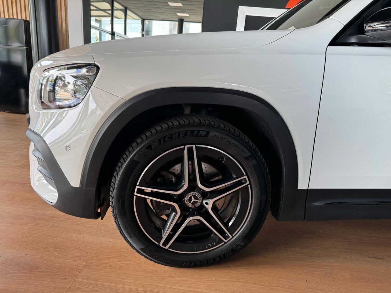 Mercedes-Benz GLB 200 d AMG 4matic