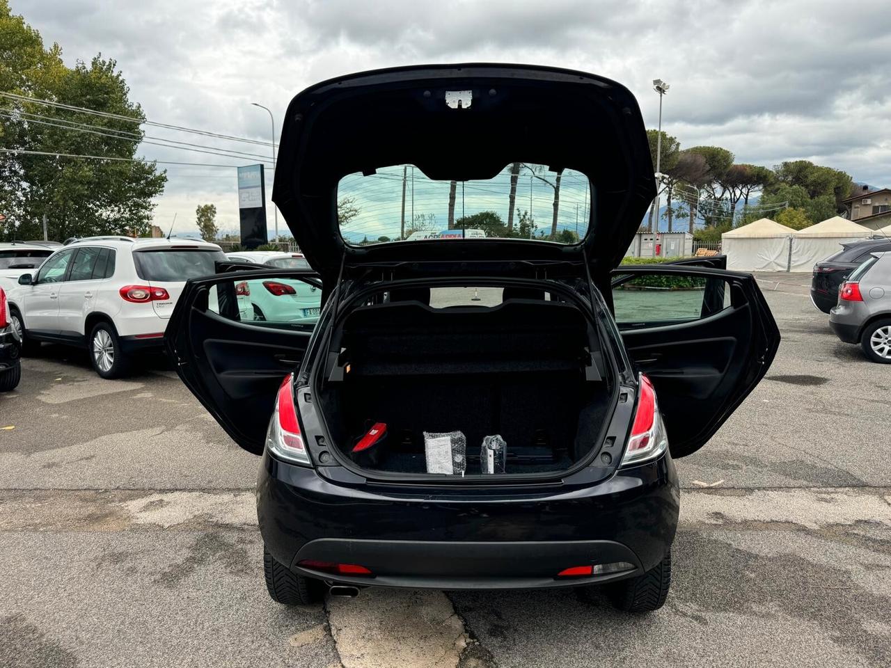 Lancia Ypsilon 1.2 GPL SCADENZA 2034 NEOPATENTATI 2014