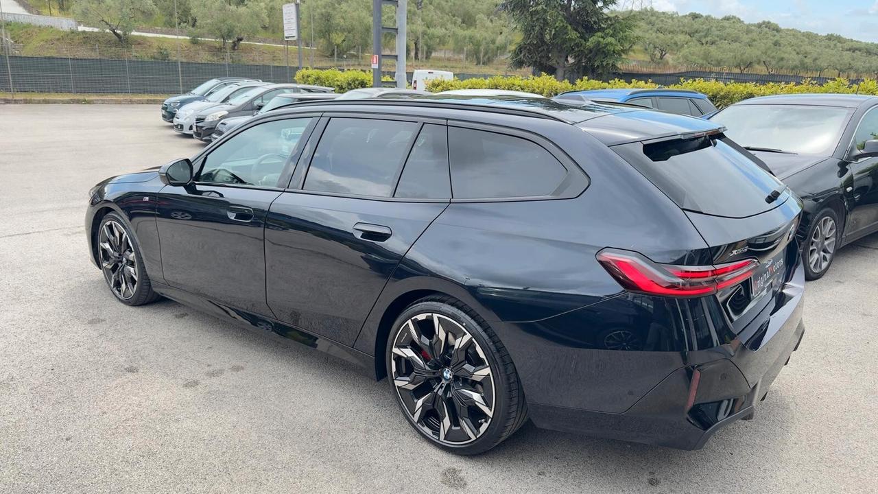 Bmw 540 540d M-SPORT PRO/XDRIVE/TETTO/CERCHI R21/PRONTA CONSEGNA/UFFICIALE/
