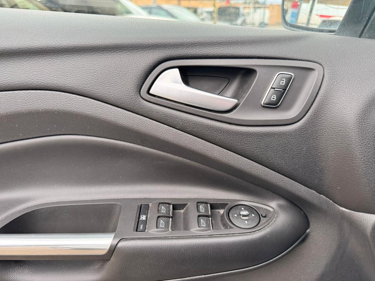 Ford Kuga 2.0 TDCI 163 CV 4WD Powershift Titanium