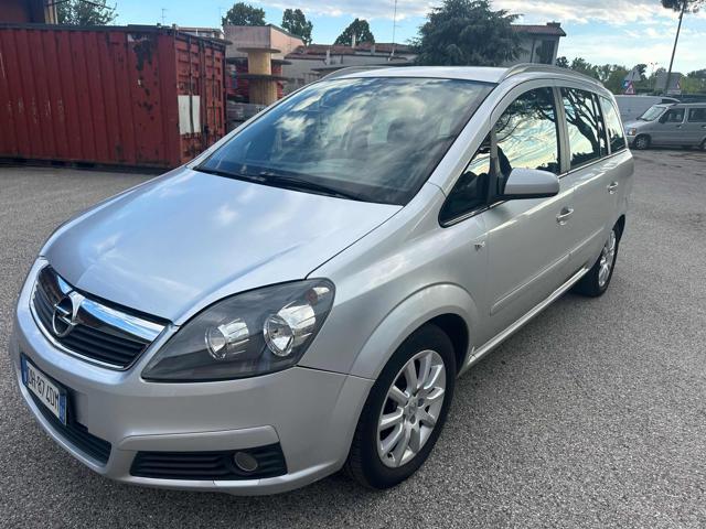 OPEL Zafira 1.9 CDTI 120CV Cosmo senza nessun lavoro da fare