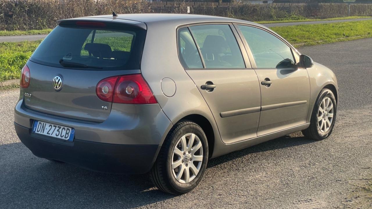 Volkswagen Golf 1.6 5p. Comfortline