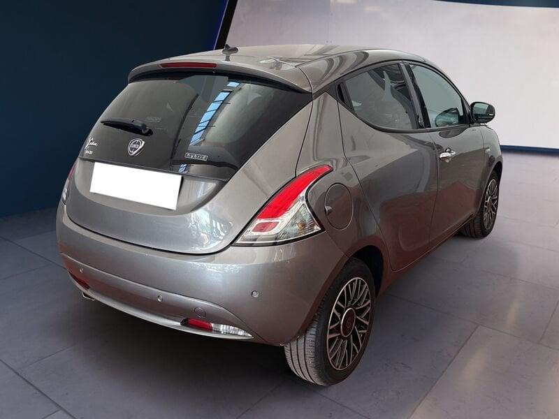 Lancia Ypsilon III 2021 1.0 firefly hybrid Gold s&s 70cv