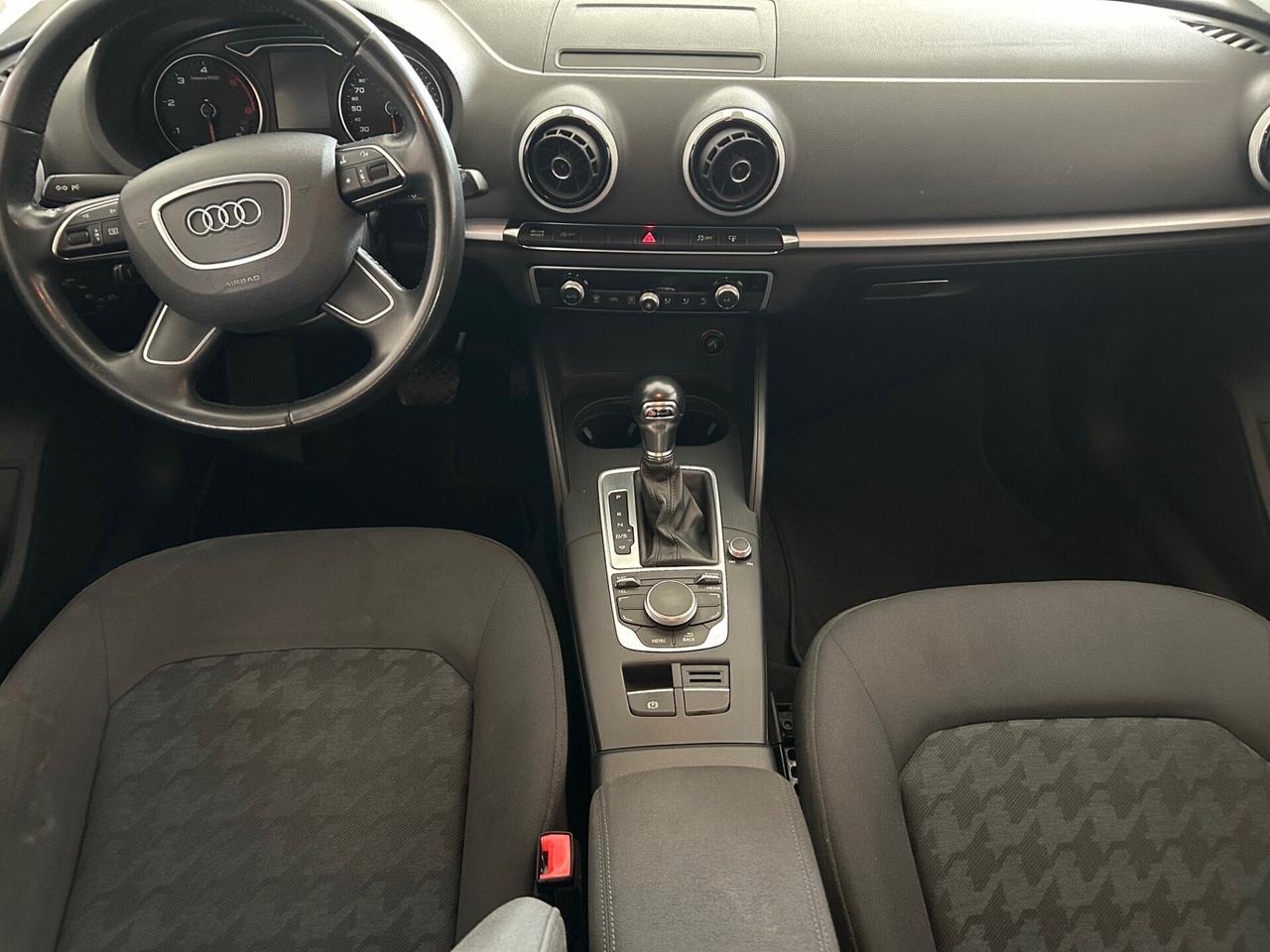 Audi A3 Sportback 1.6 TDI 110cv ADMIRED S-TRONIC E6