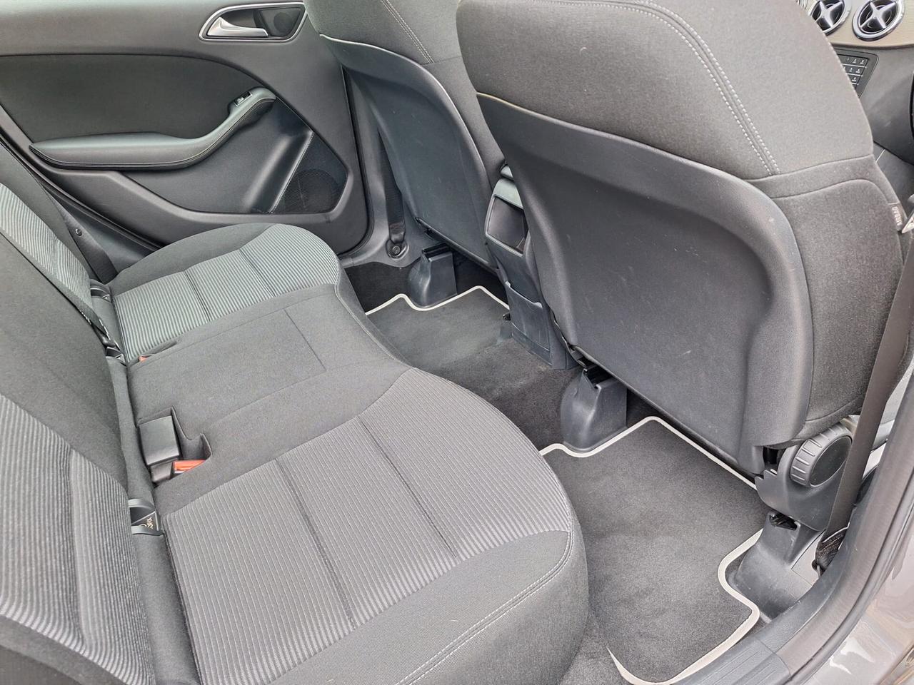 Mercedes-benz B 180 d Business