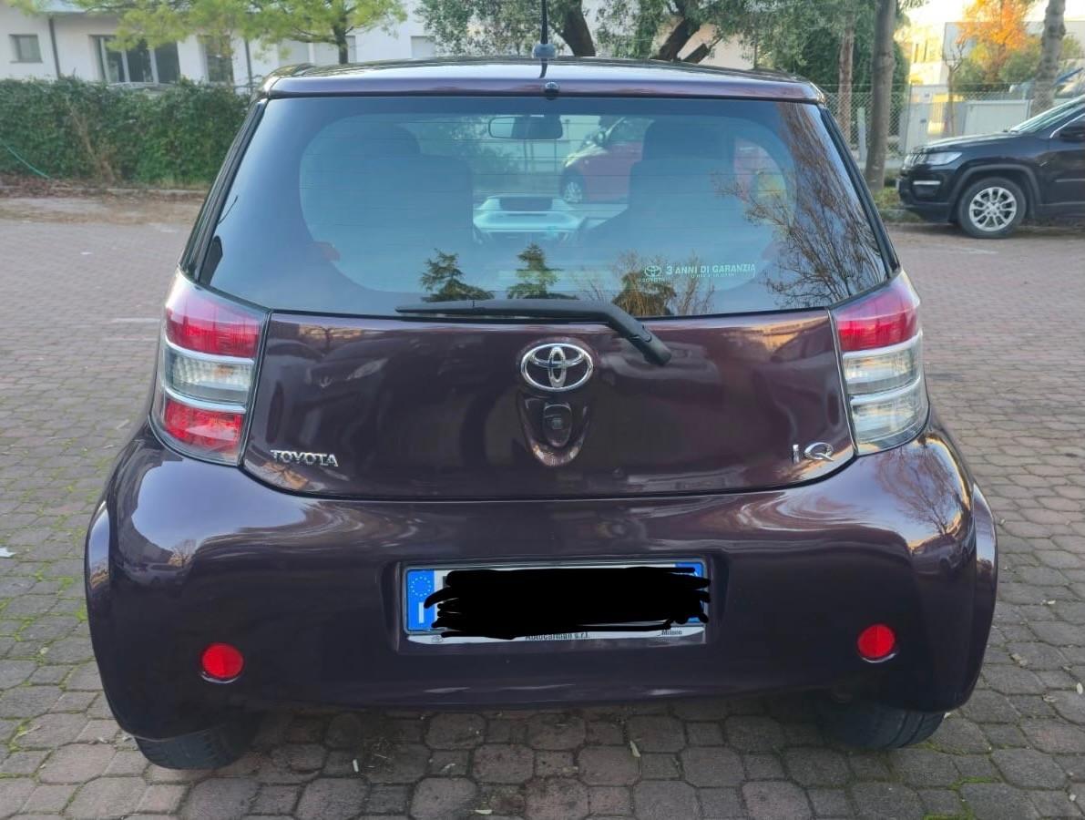 Toyota iQ 1.0 Sol
