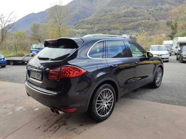 PORSCHE Cayenne 4.8 Turbo