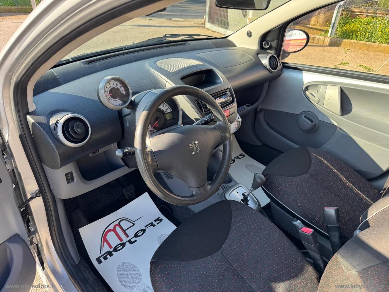 PEUGEOT 107 SWEET YEARS AUTOMATICA 1.0 68CV 5P.