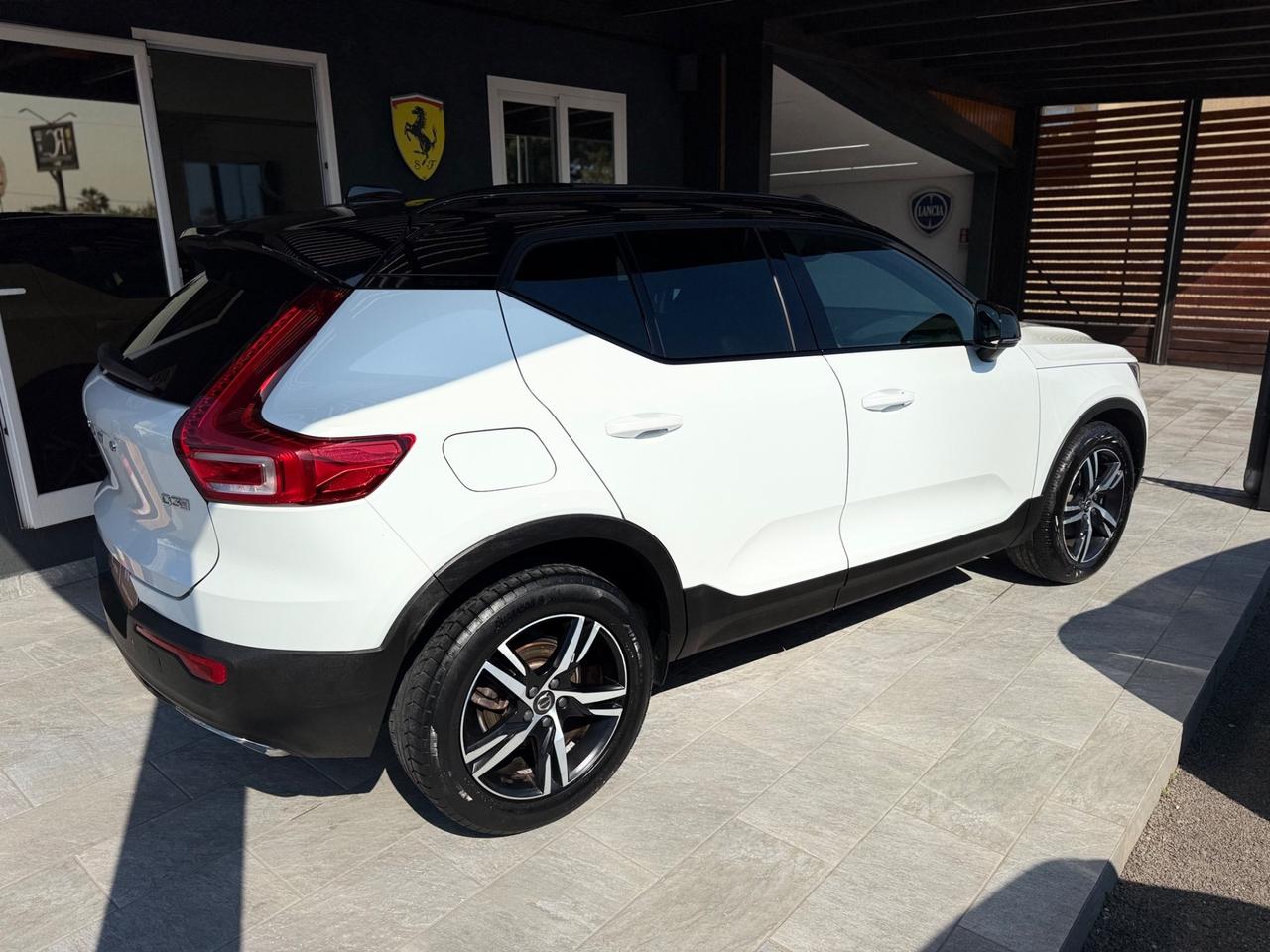Volvo XC40 D3 R-design
