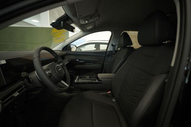 Hyundai Tucson & Plug-In TUCSON MY26 1.6HEV AT 2WD DarkLine
