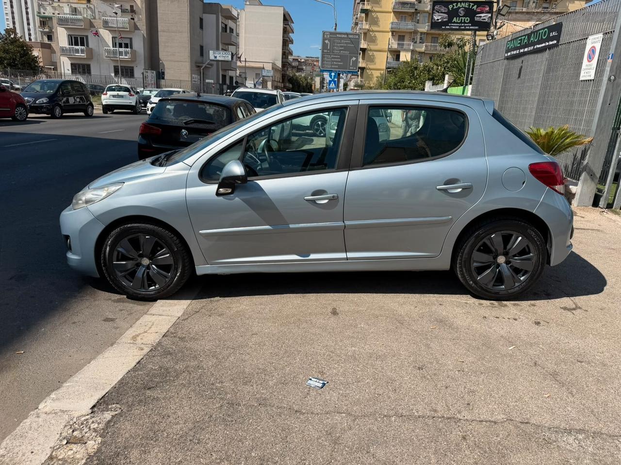 Peugeot 207 1.4 HDi 70CV 5p. Active