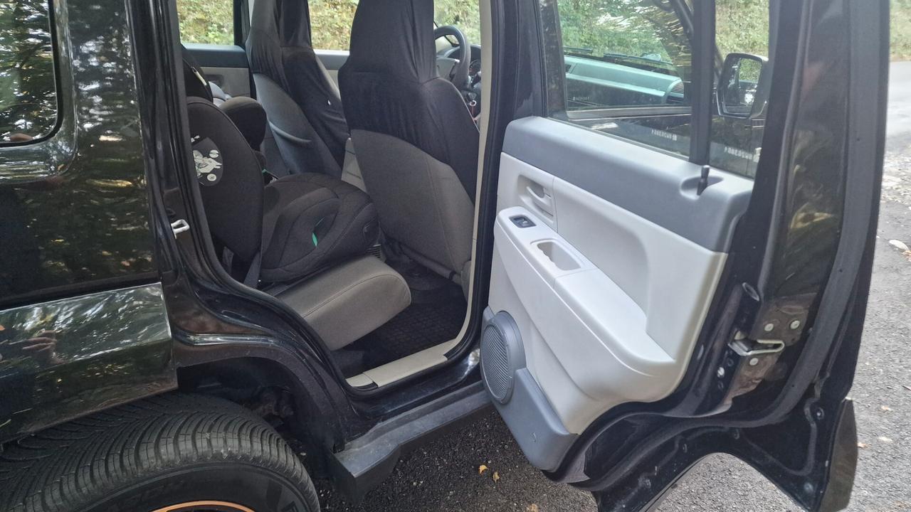 Jeep Cherokee 2.8 CRD DPF Limited