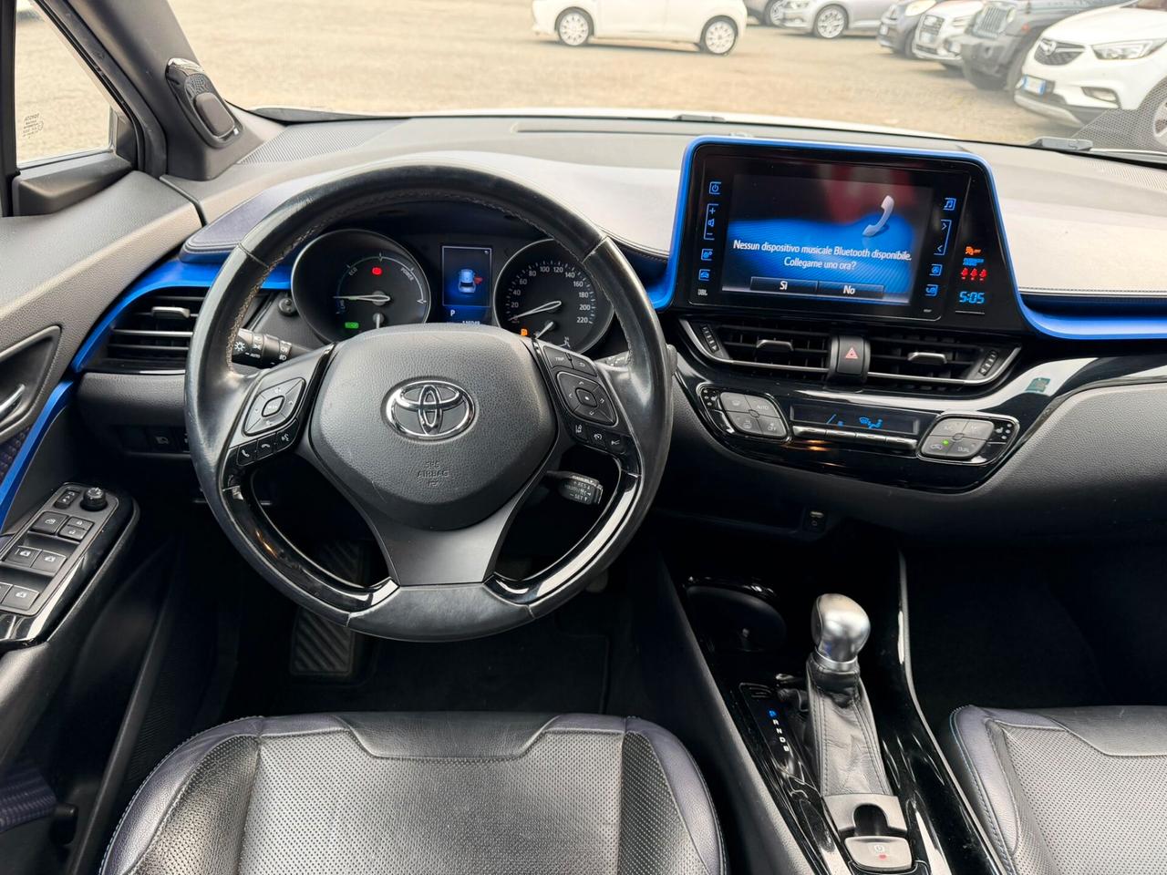 Toyota C-HR 1.8 Hybrid E-CVT Lounge