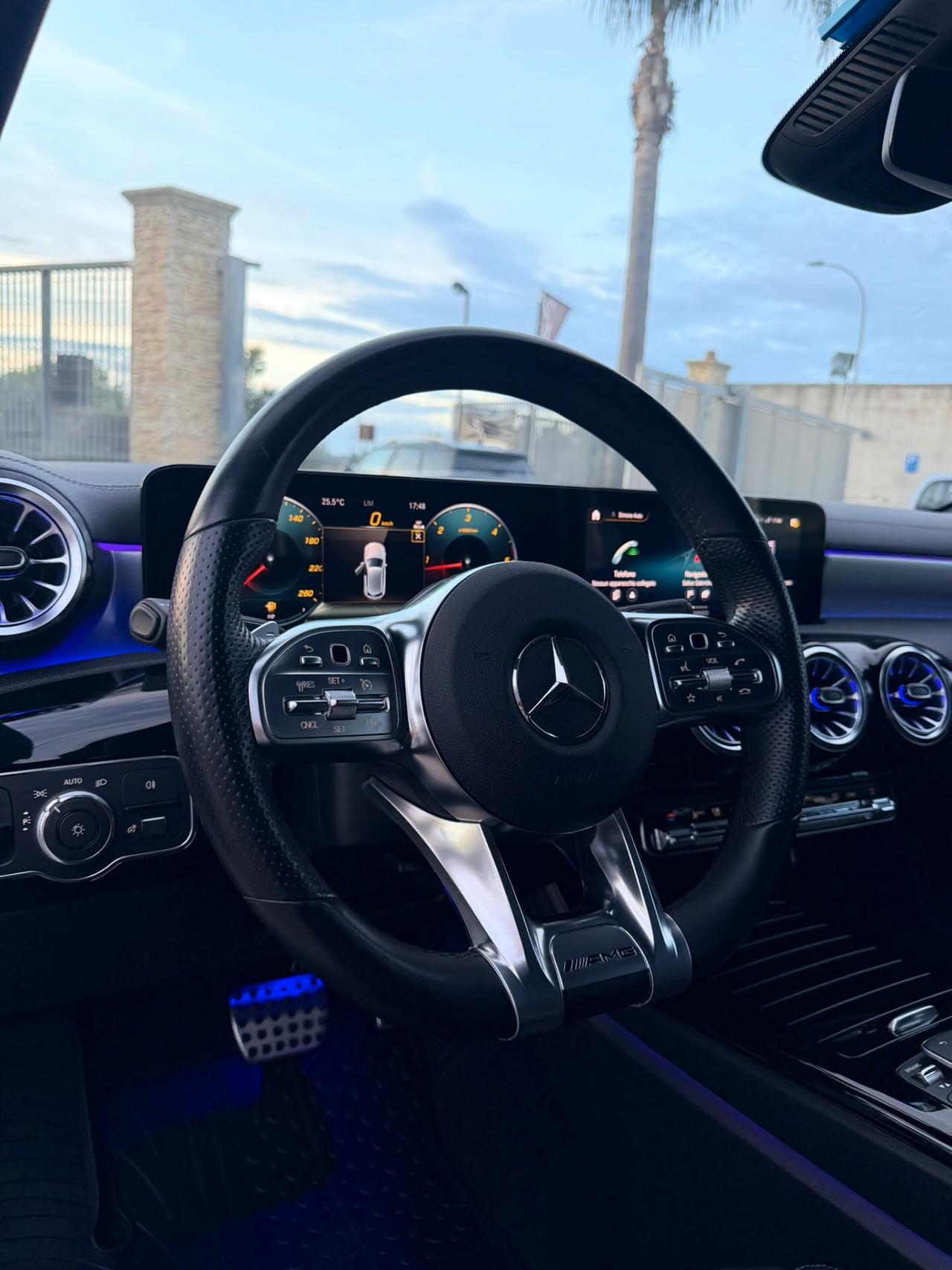 Mercedes-benz A 180d Automatic Premium AMG Night Edition