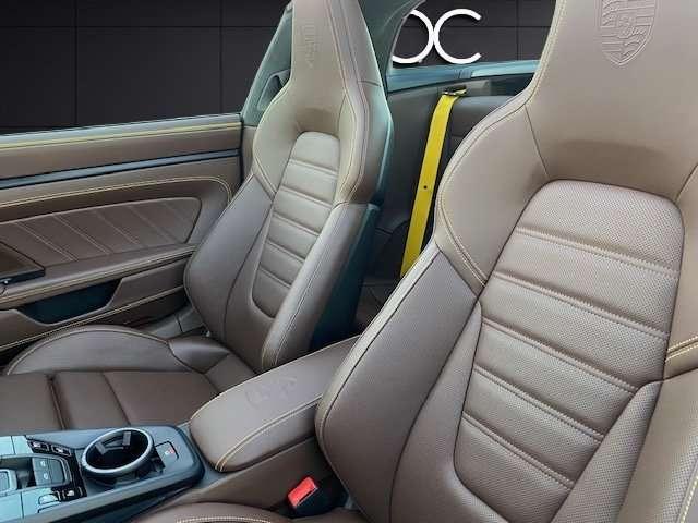 Porsche 911 992 .2 my25 Targa 4 GTS Hybrid PCCB/EXCLUSIV MANUF