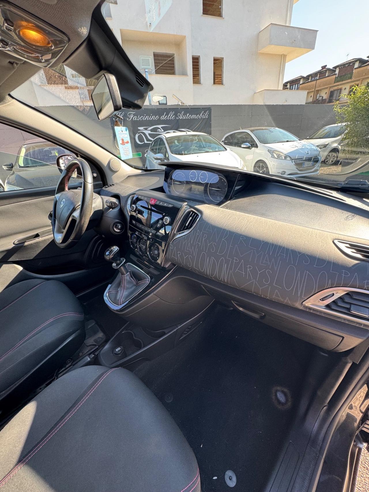 Lancia Ypsilon 1.2 69 CV 5 porte GPL Ecochic Elefantino