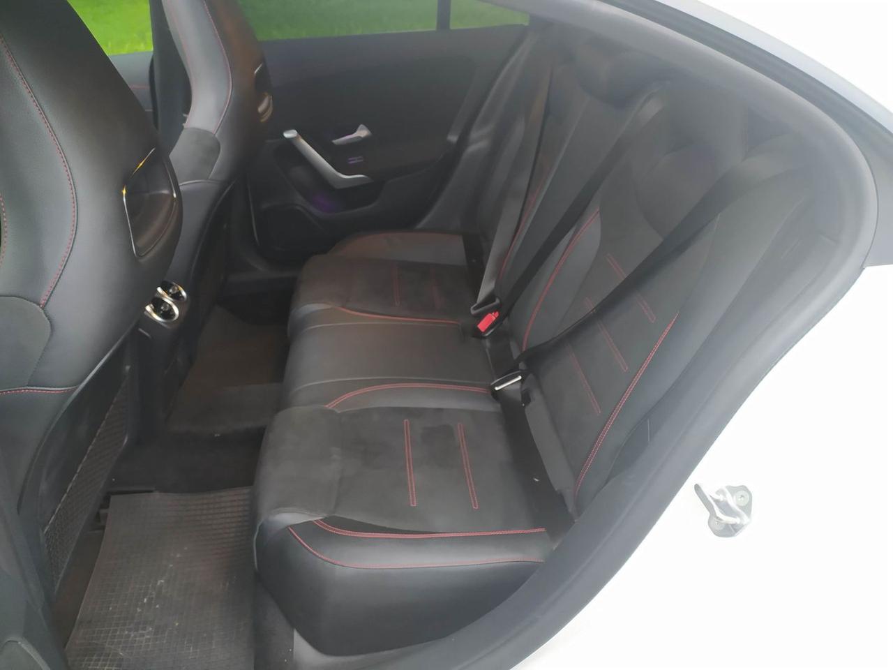 Mercedes-Benz CLA 220 Premium