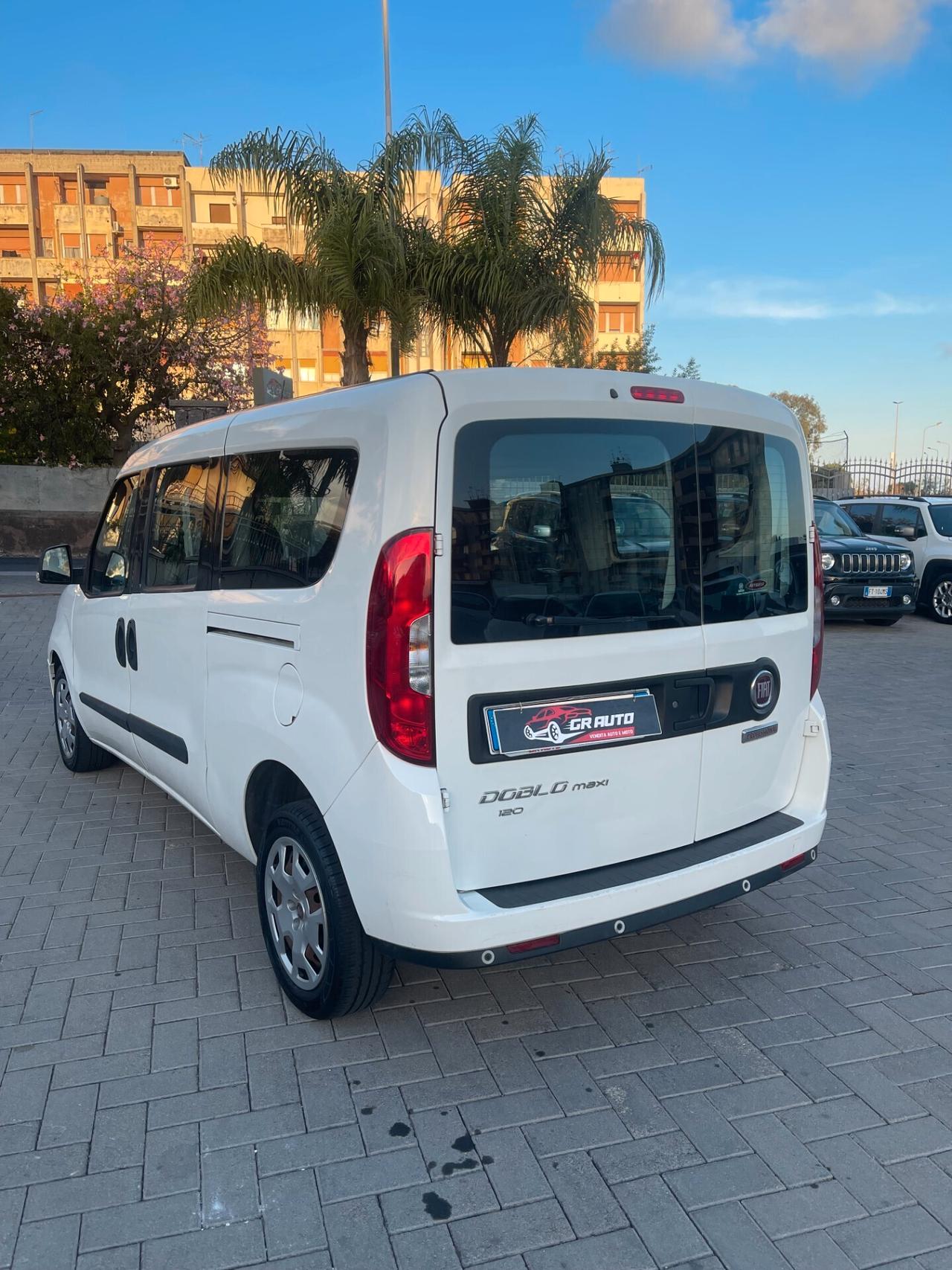 Fiat Doblò Maxi 5 posti 1.6 MJT 120CV Lounge