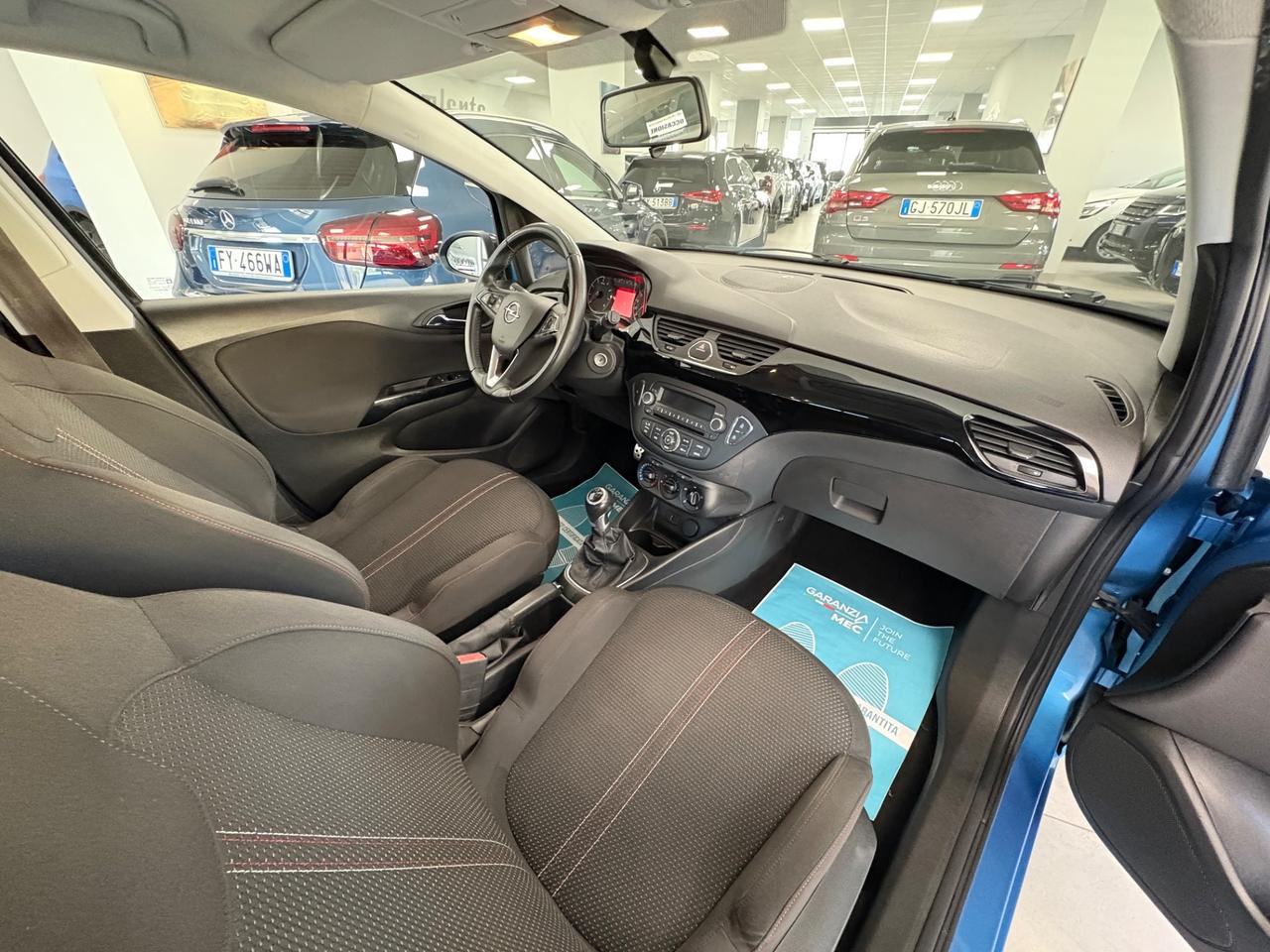 Opel Corsa b-Color 1.2 ben 69cv 2018 neopatentati