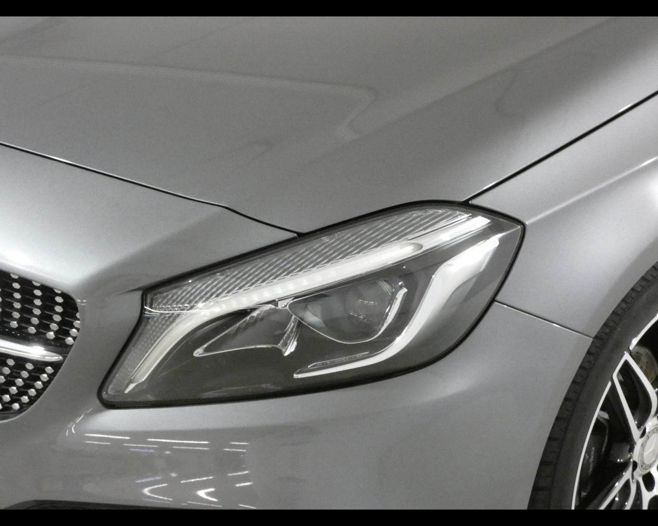 Mercedes-Benz Classe A (W176) - A 200 d Automatic Premium