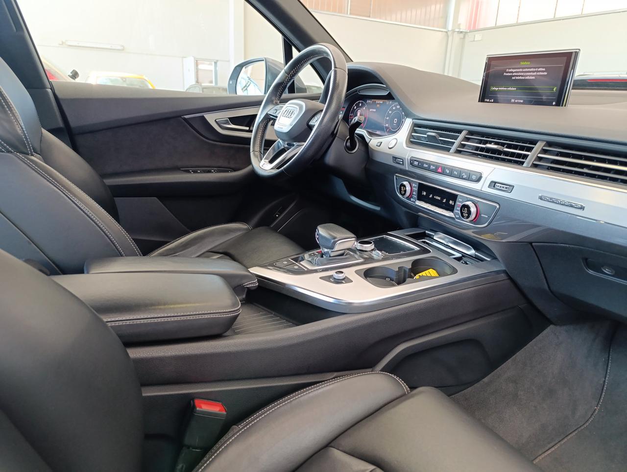 Audi Q7 3.0 tdi ultra Business Plus quattro tiptronic