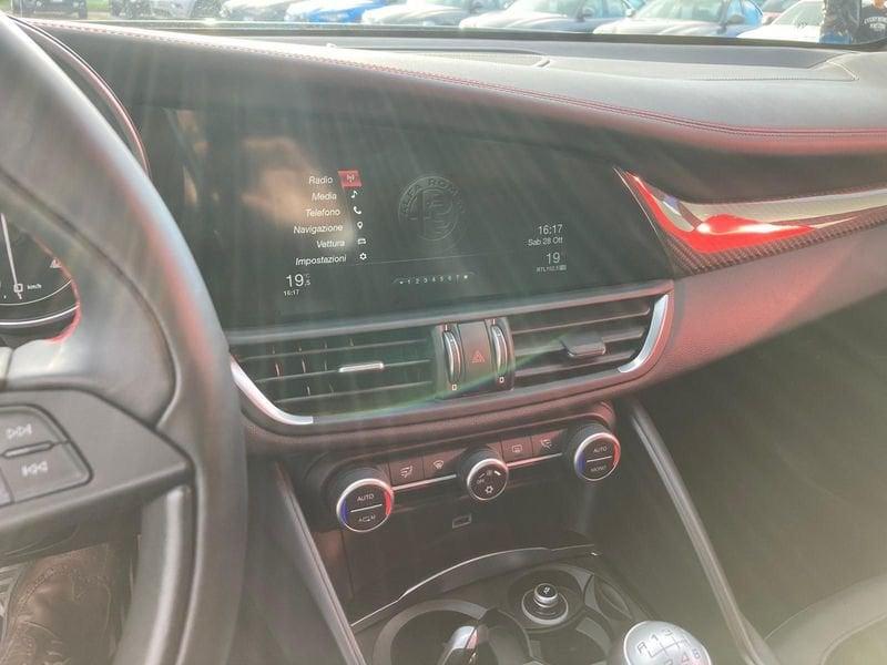 Alfa Romeo Giulia Giulia 2.9 V6 Bi-Turbo Quadrifoglio