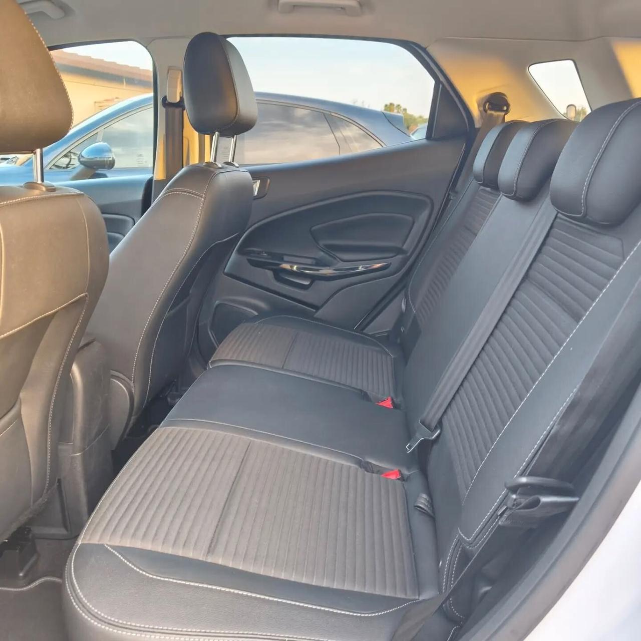 Ford EcoSport 1.5 TDCI TITANIUM FULL OPT