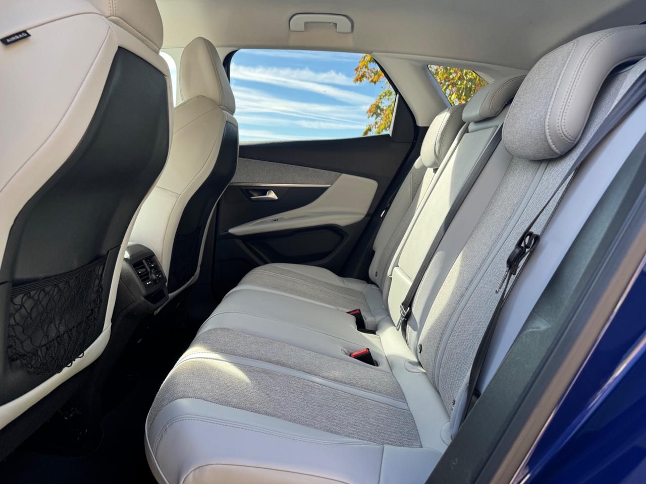 Peugeot 3008 BlueHDi 130 S&S EAT8 Allure