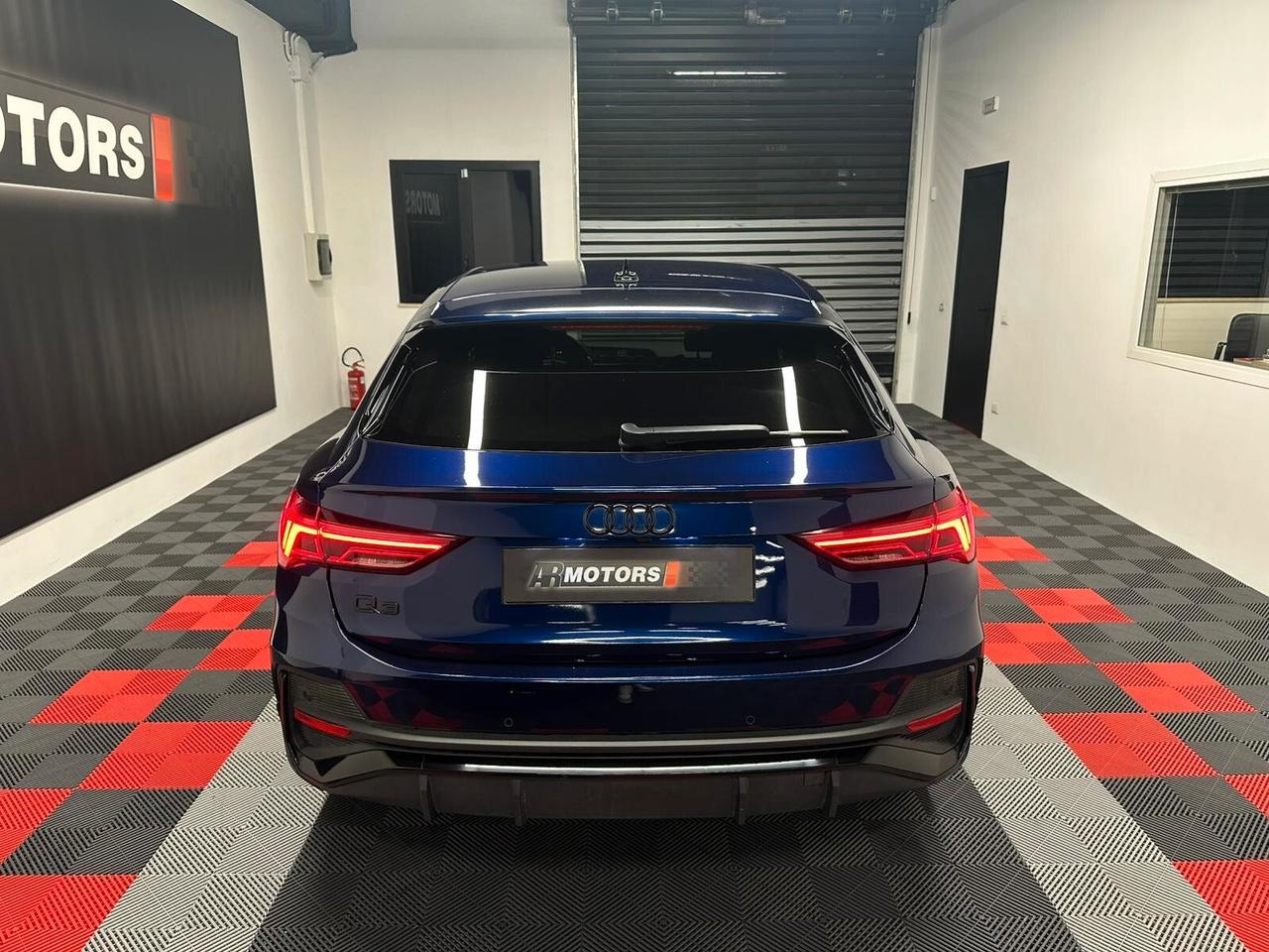 Audi Q3 SPB 45 TFSI e S line Identity Black IVA ESPOSTA