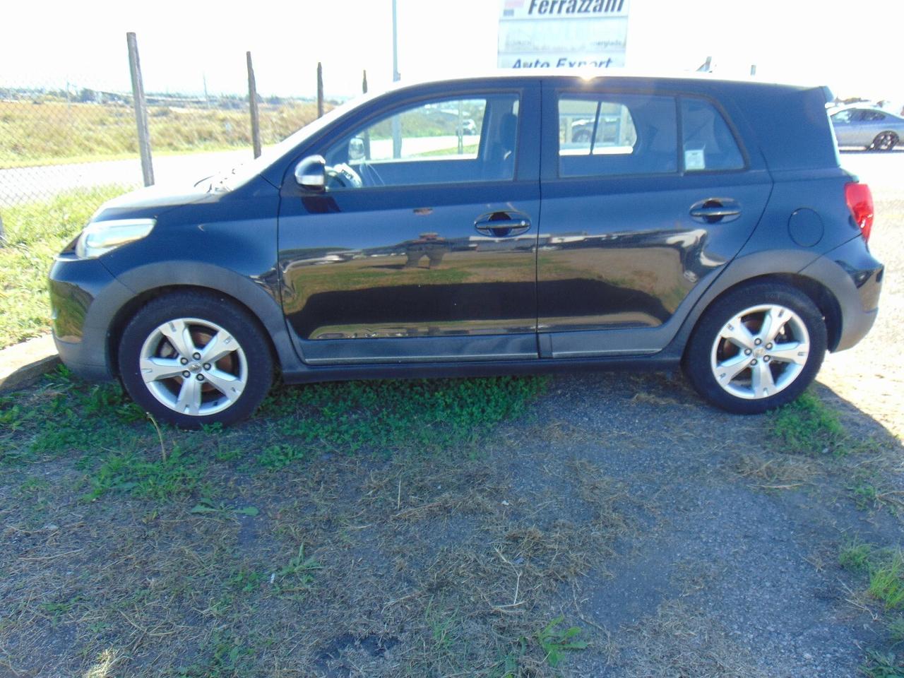 toyota urban 1.3 benzina