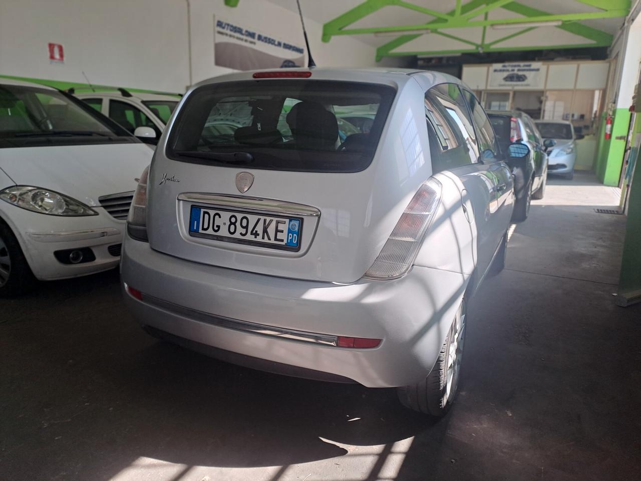 Lancia Ypsilon 1.2 Argento
