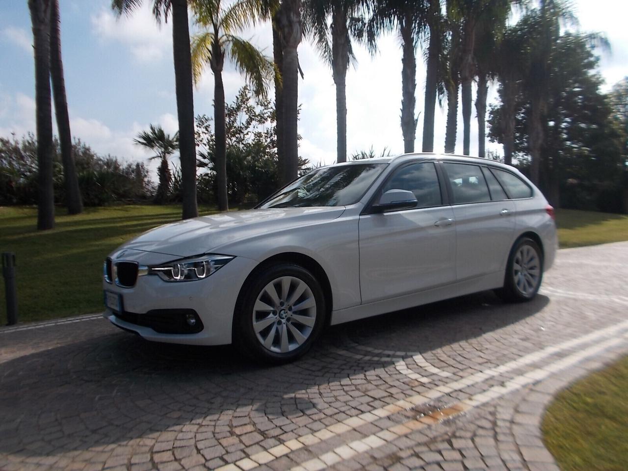 Bmw 318d Touring 150cv Aut. *FULL OPT.* da VETRINA