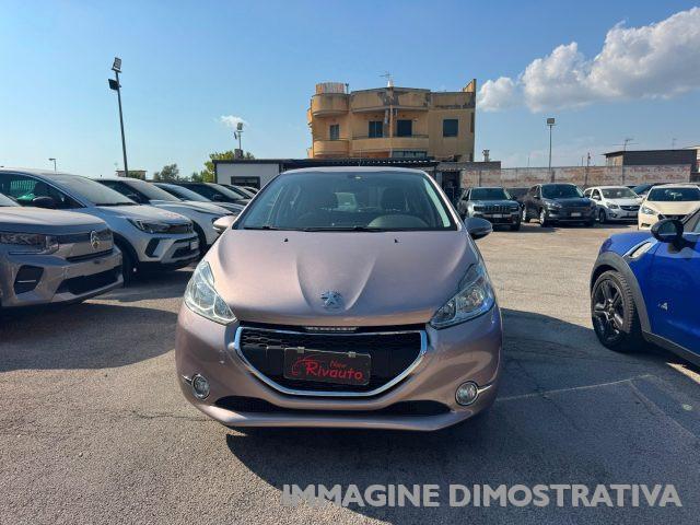PEUGEOT 208 1.4 8V HDi 68CV 5p. Allure