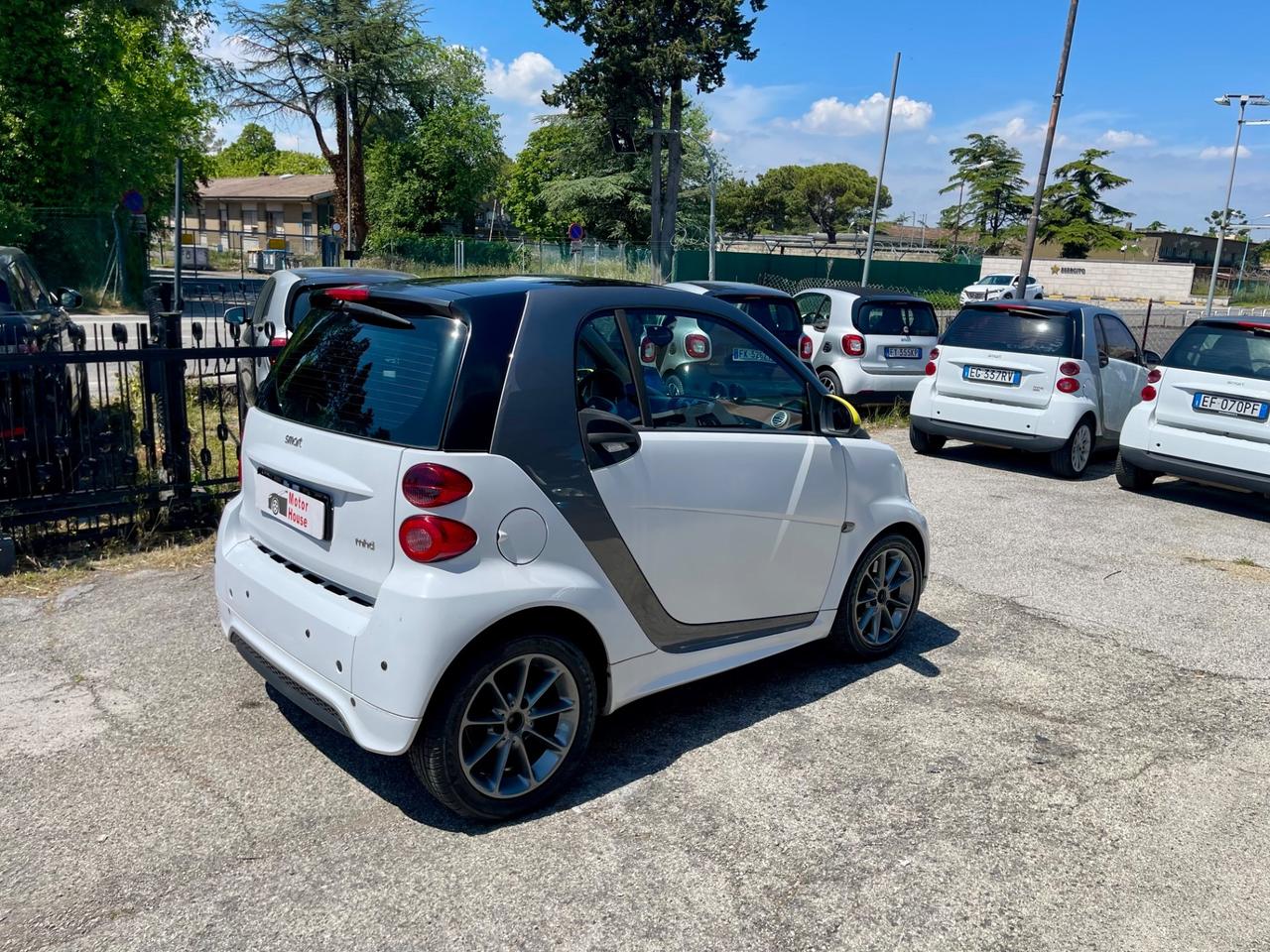 Smart ForTwo 1000 52 kW MHD coupé Urbanrunner