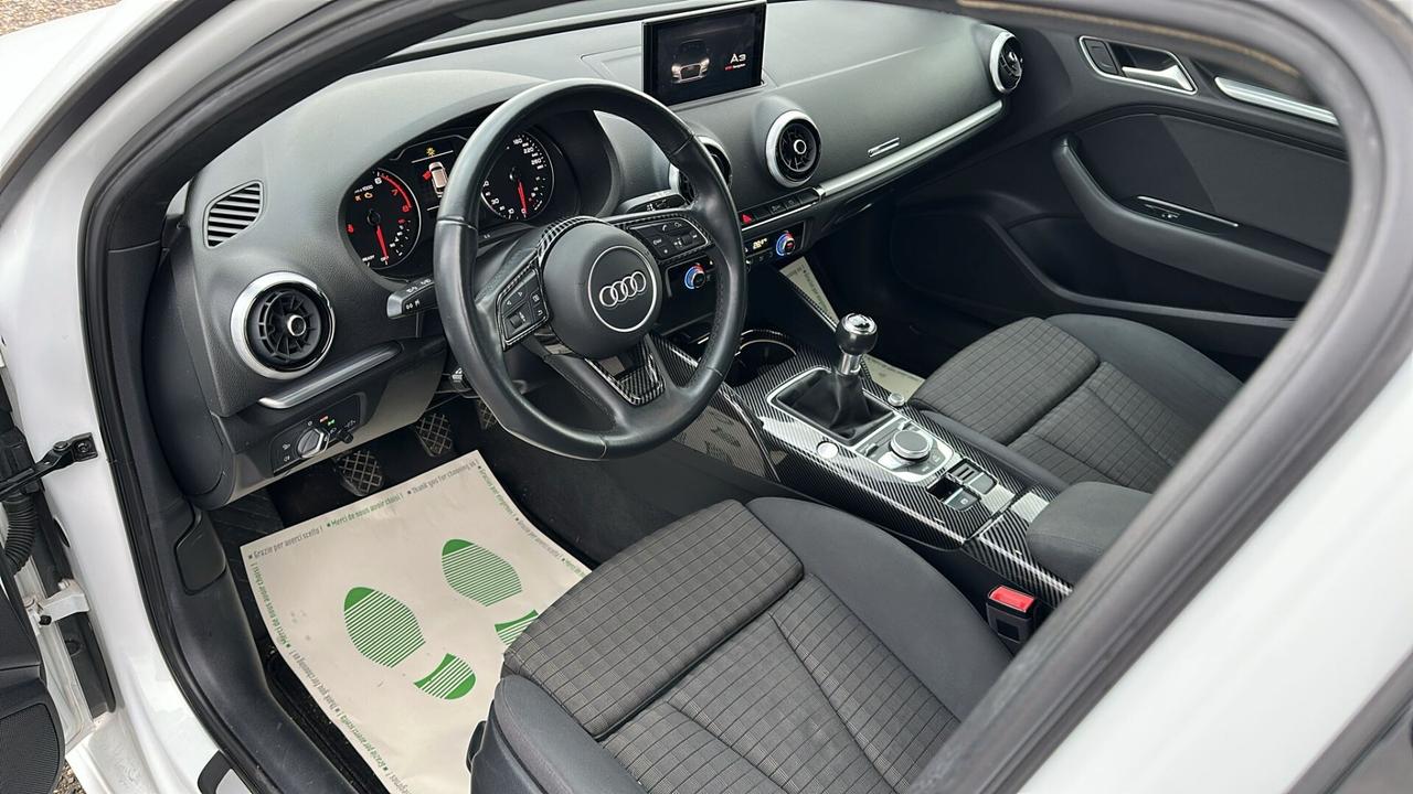 Audi A3 1.0 TFSI S TRONIC ADMIRED