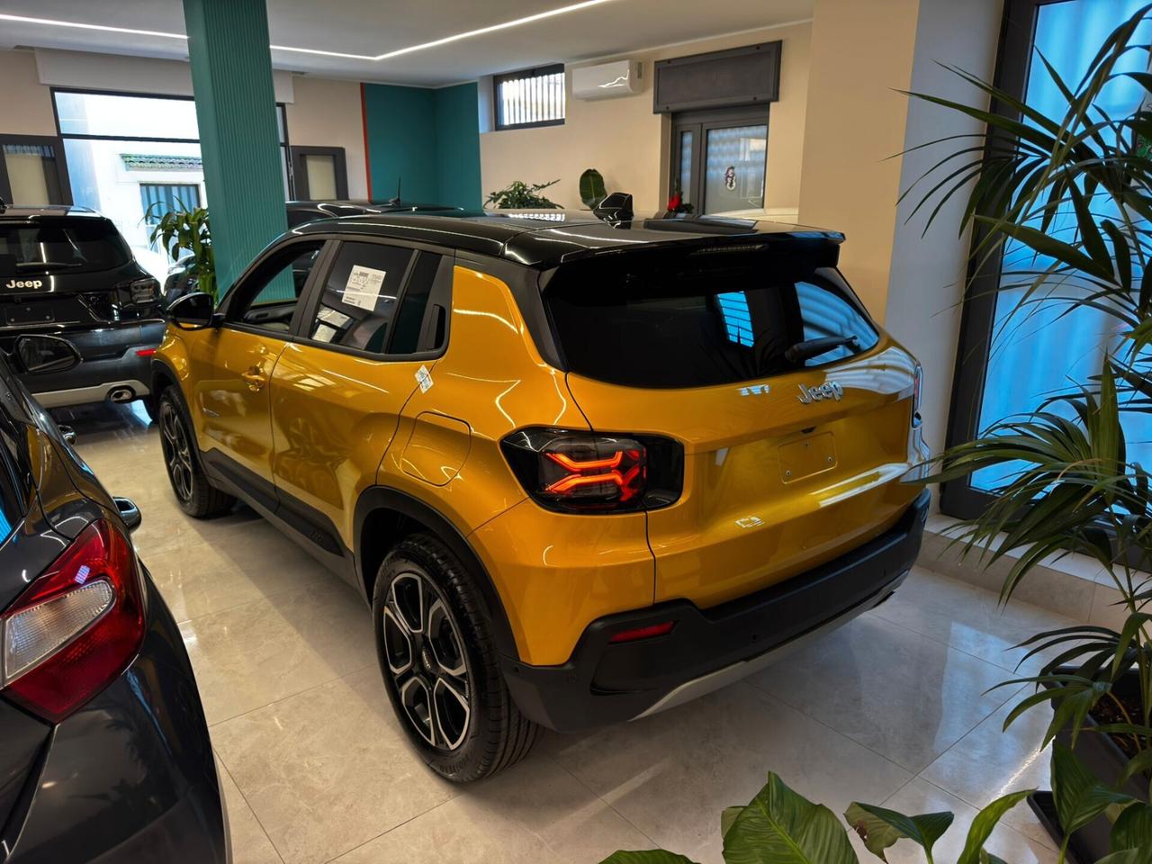 Jeep Avenger Summit 1.2 Turbo 100 CV MHEV