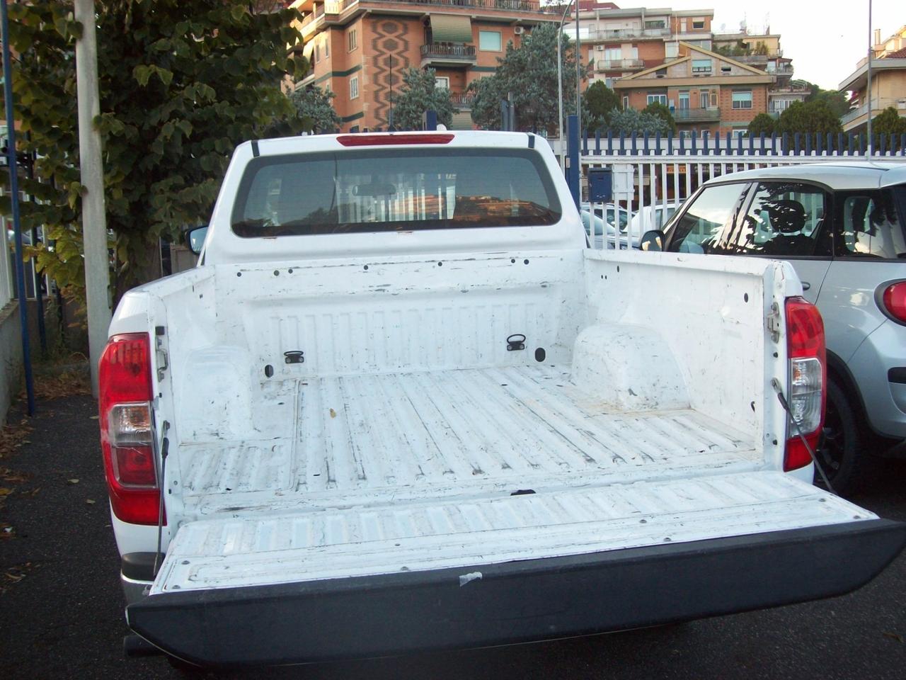 NISSAN NAVARA 2.3 DCI 4X4 ACENTA