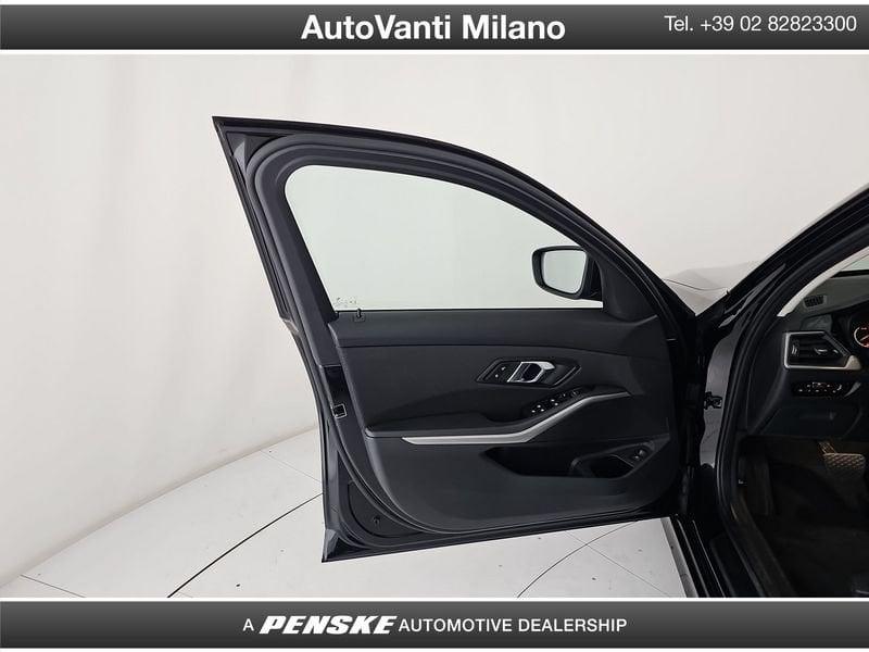 BMW Serie 3 320d Touring mhev 48V xdrive Business Advantage auto