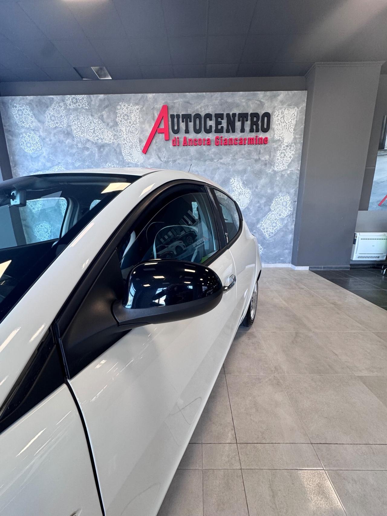 LANCIA YPSILON 1.3 MJET GOLD