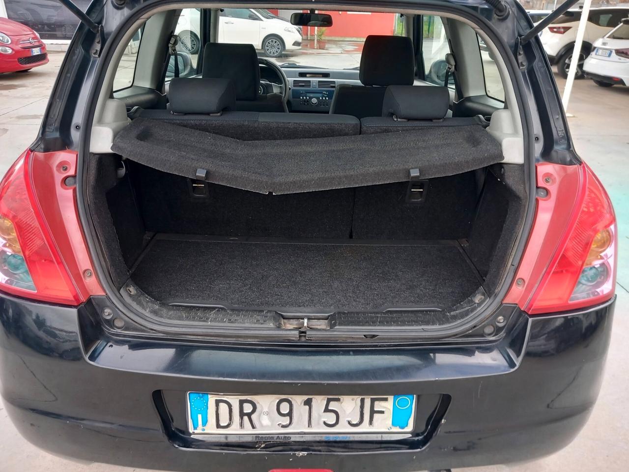 Suzuki Swift 1.3 DDiS 3p. GL