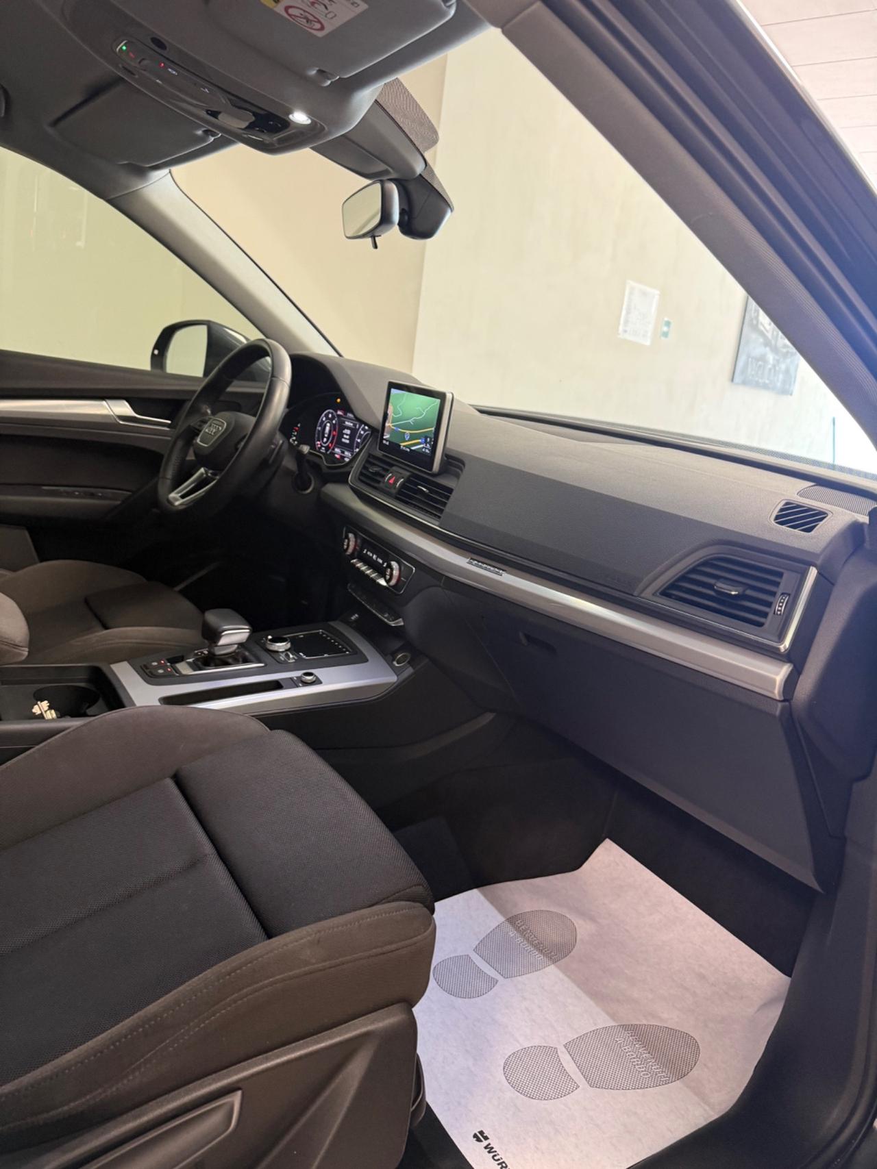 Audi Q5 40 TDI quattro S tronic Business Sport