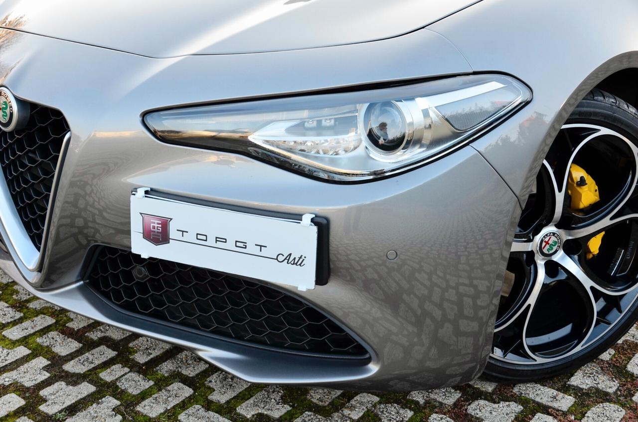 ALFA ROMEO GIULIA 2.2 TD 190cv AT8, ECCELLENTI CONDIZIONI, UFF ITALIANA, SERVICE UFFICIALI, EURO 6D, FARI XENO, NAVI, RETROCAMERA, APPLE ANDROID, PERMUTE