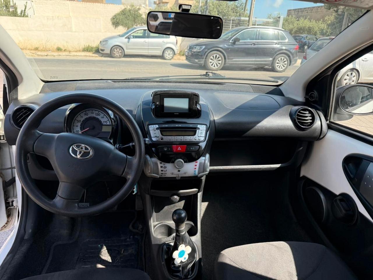 Toyota Aygo 1.0 12V VVT-i 5 porte Active Connect
