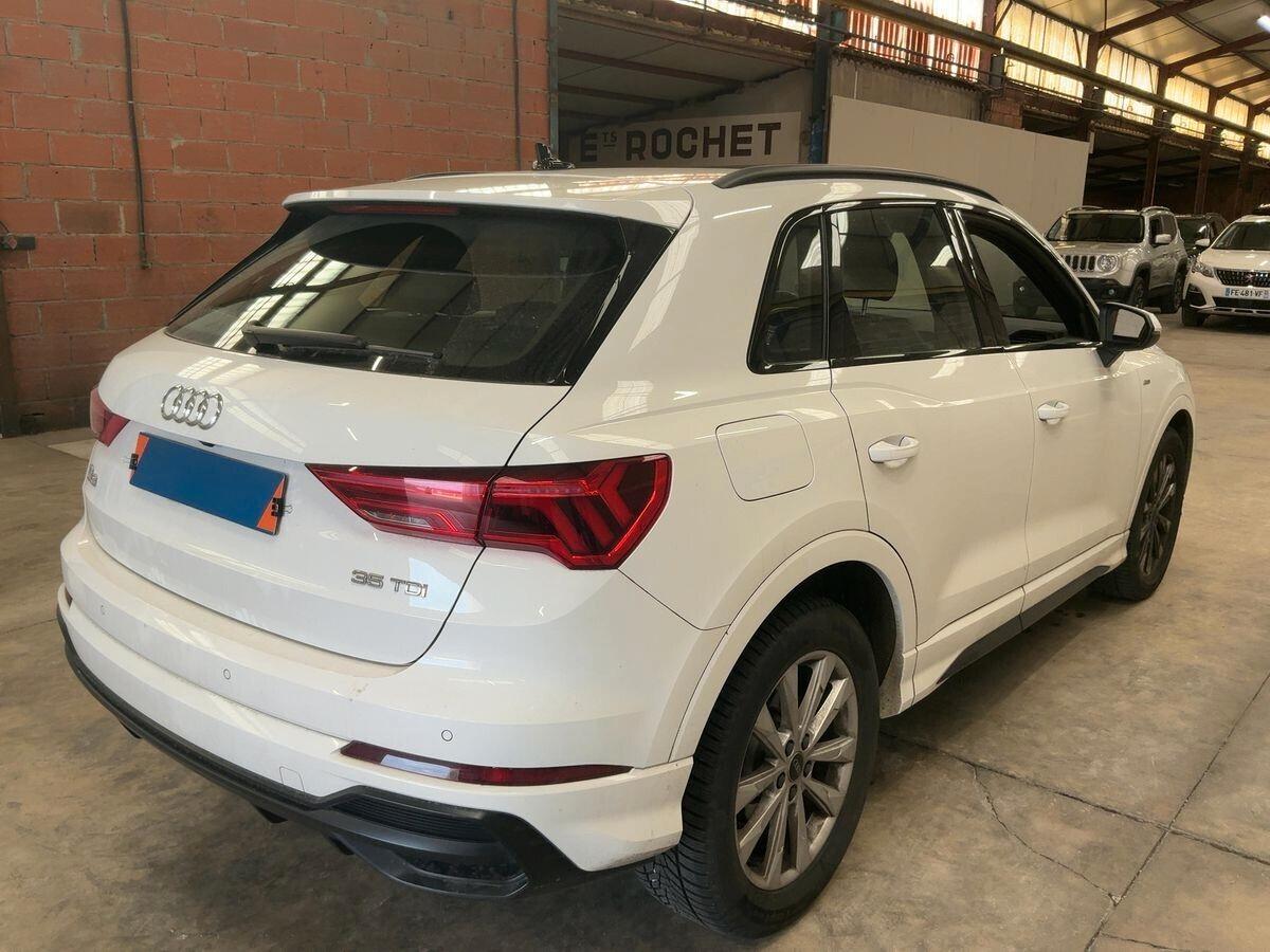 AUDI Q3 35 2.0 TDI 150 CV. S-LINE S-TRONIC PERFETTA