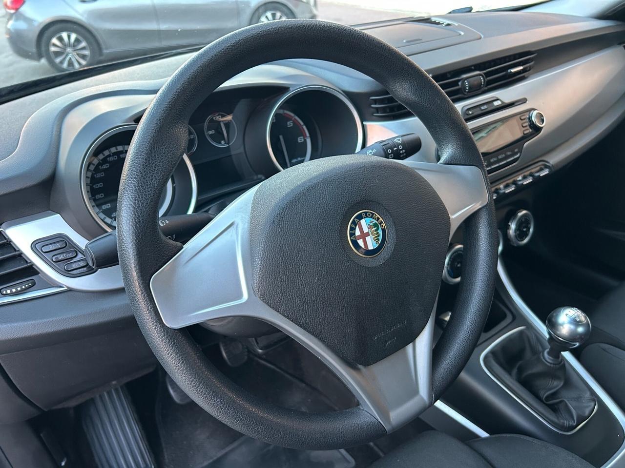 Alfa Romeo Giulietta 1.6 JTDm garanzia di 12 mesi
