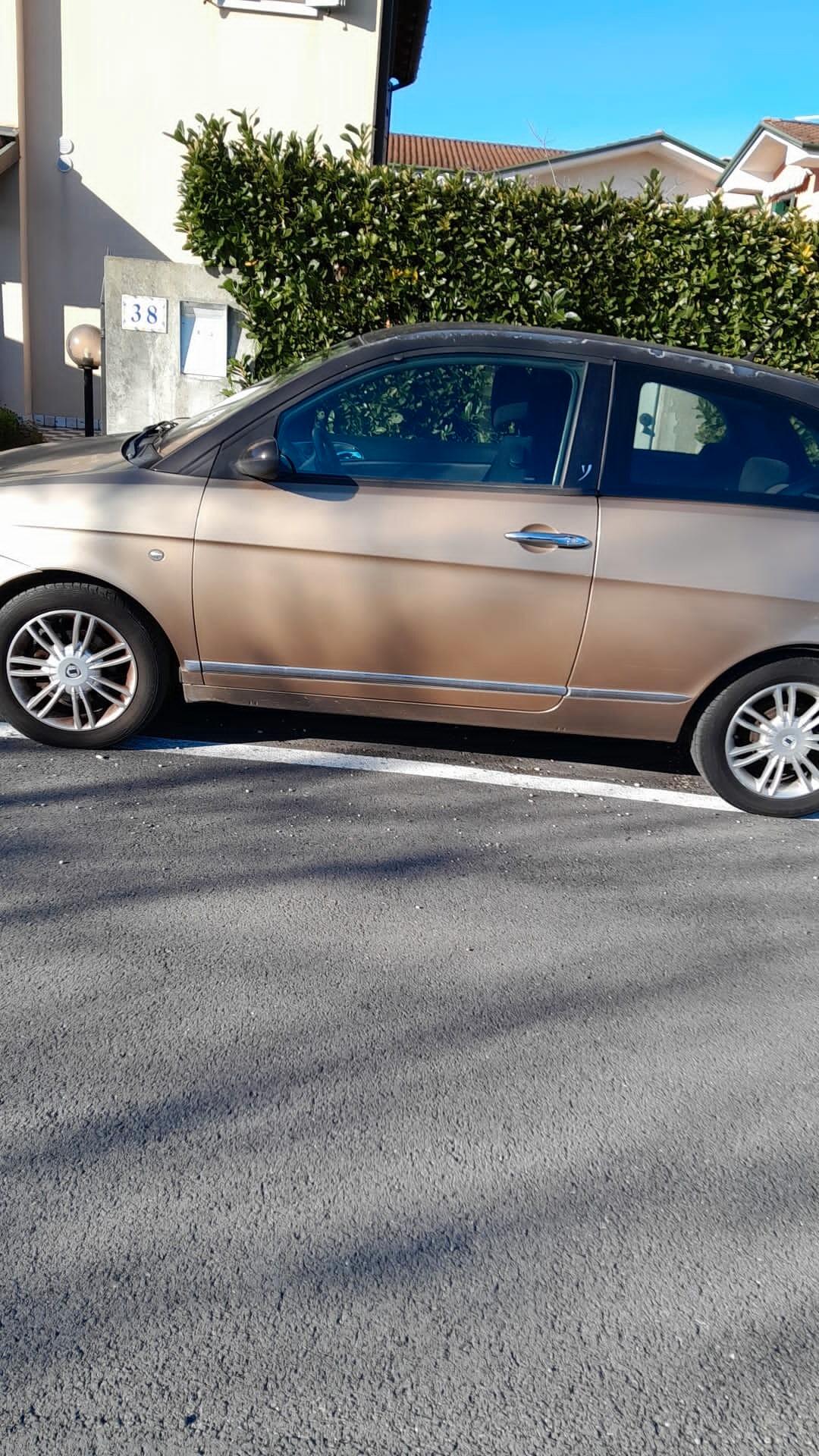 Lancia Ypsilon 1.4 Platino adatta per neo patentati