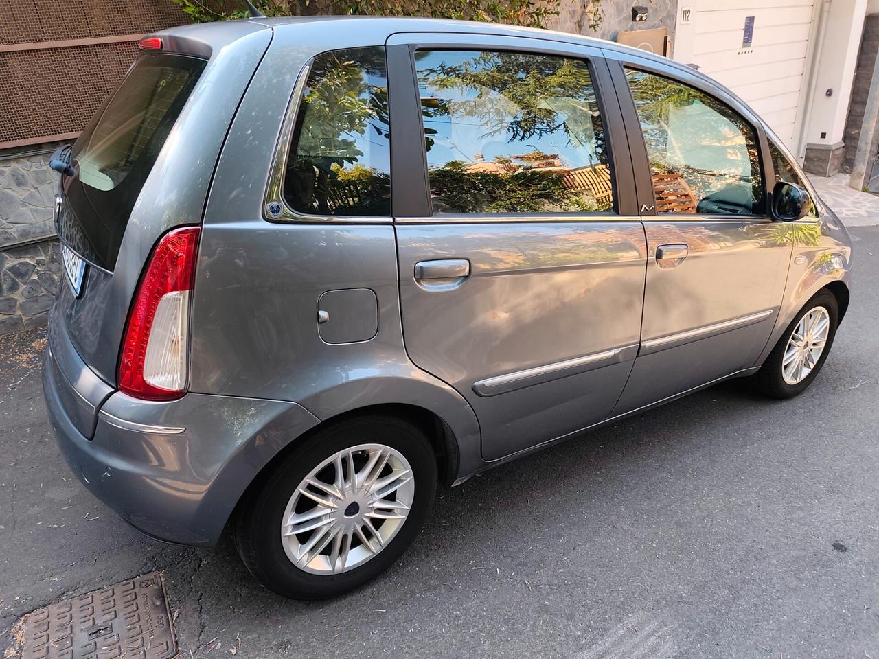 Lancia MUSA 1.3 Mjt 95 CV Diva 2012