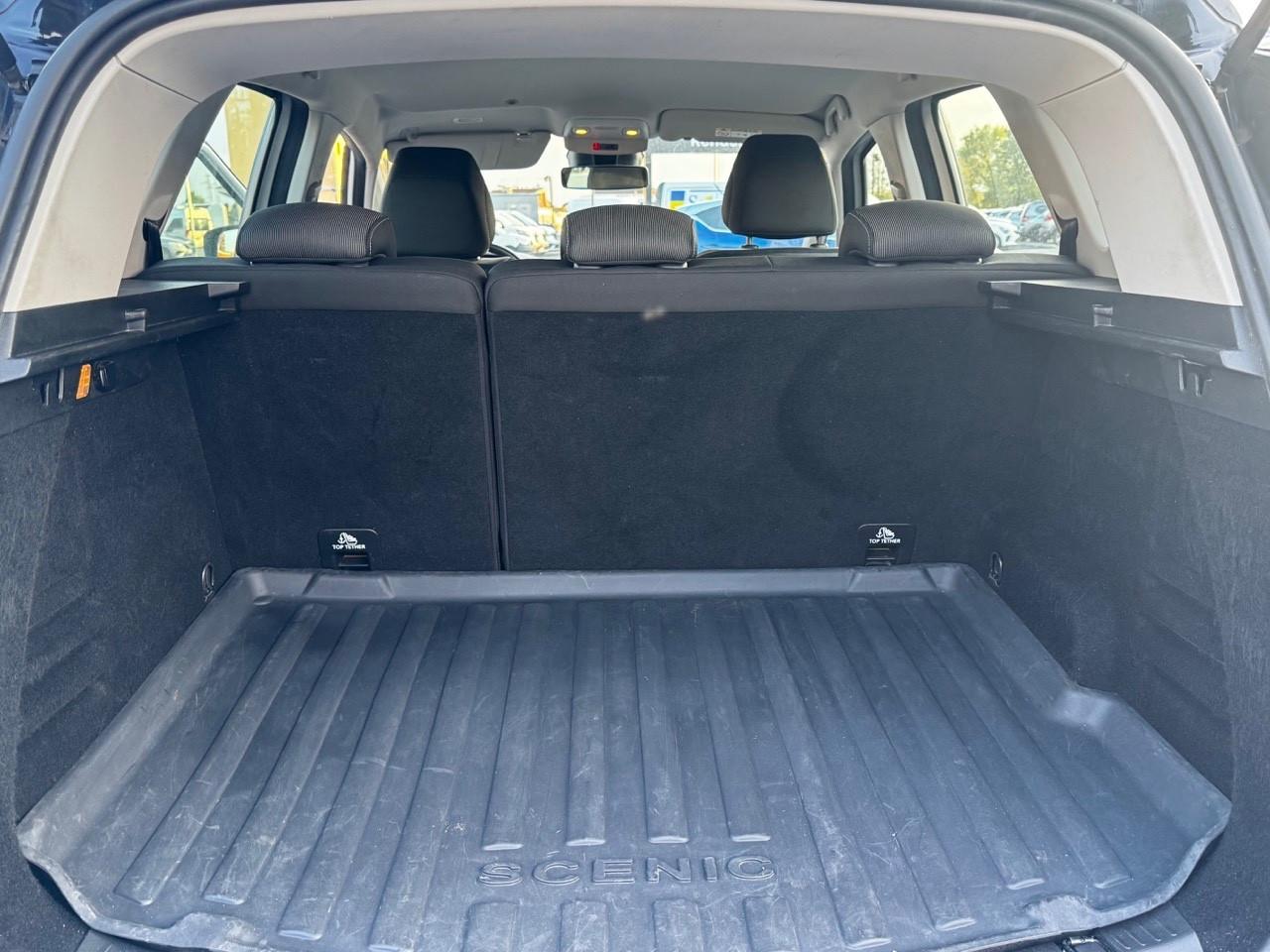 Renault Scenic Blue dCi 120 CV EDC Sport Edition2