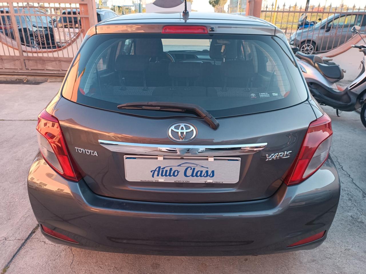 Toyota Yaris 1.0 5 porte