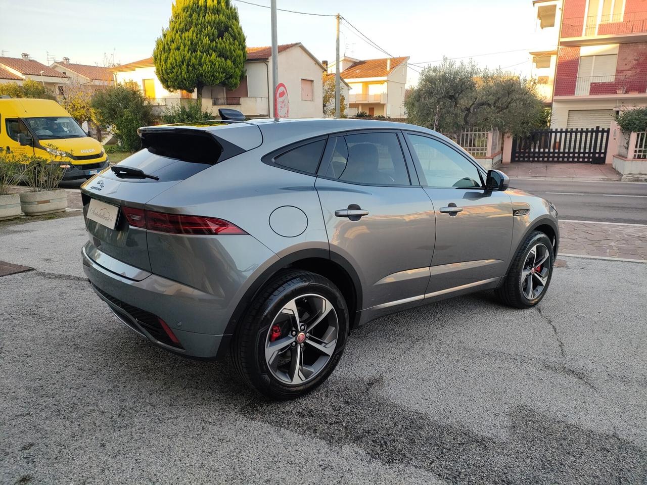 Jaguar E-Pace 2.0D I4 163 CV R-Dynamic SE